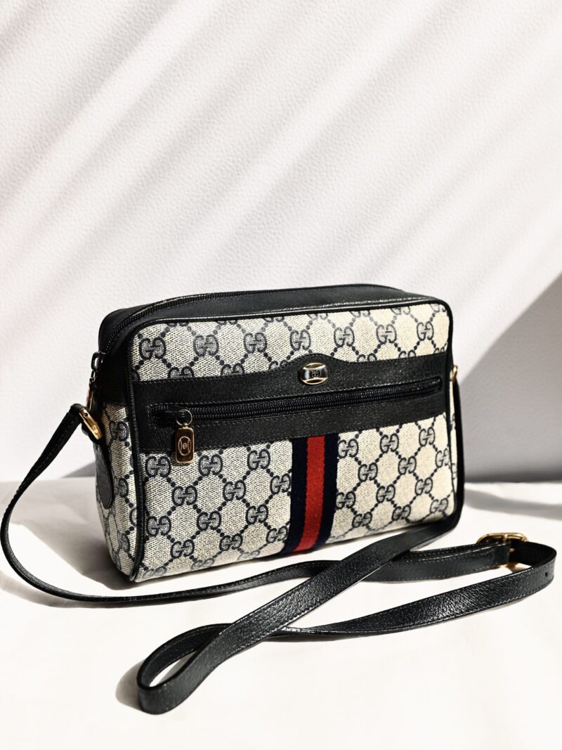 Gucci Monogram leather Bag