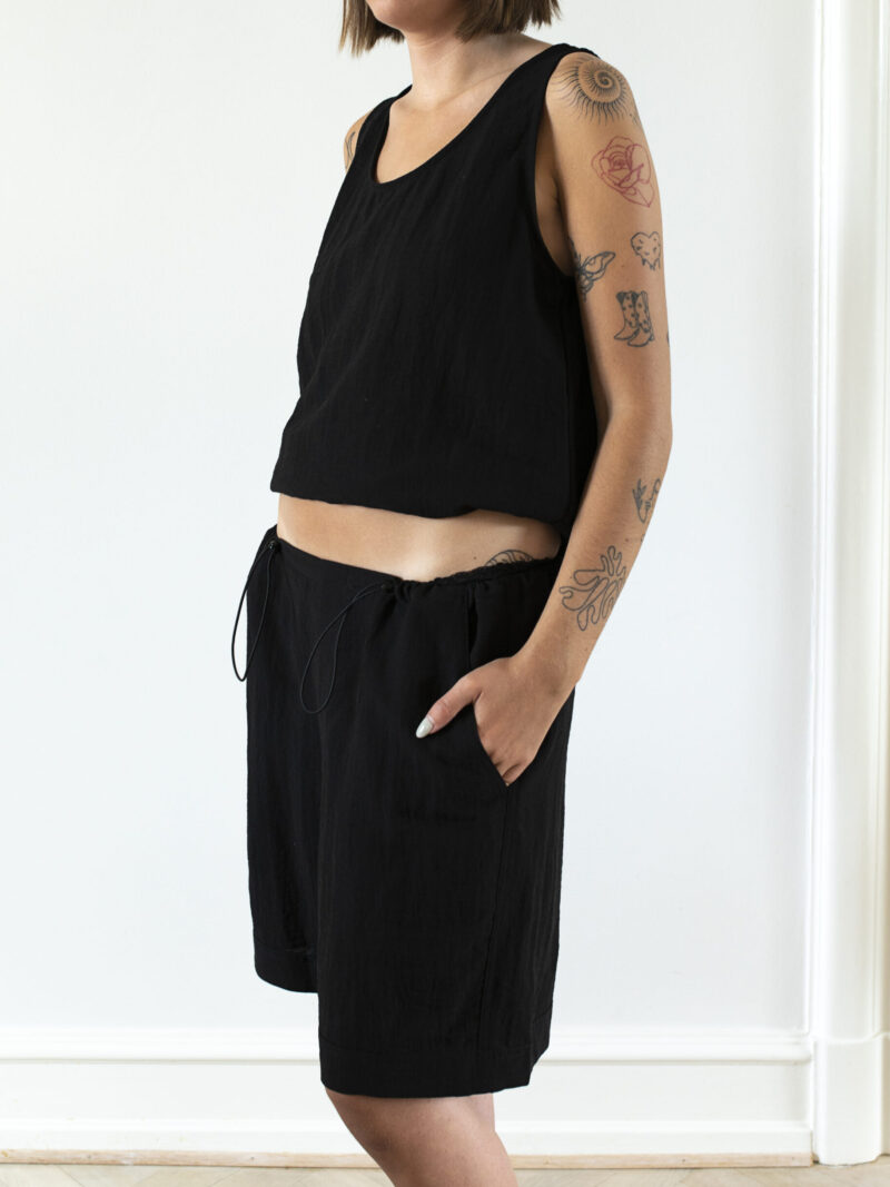 BLACK SHORTS
